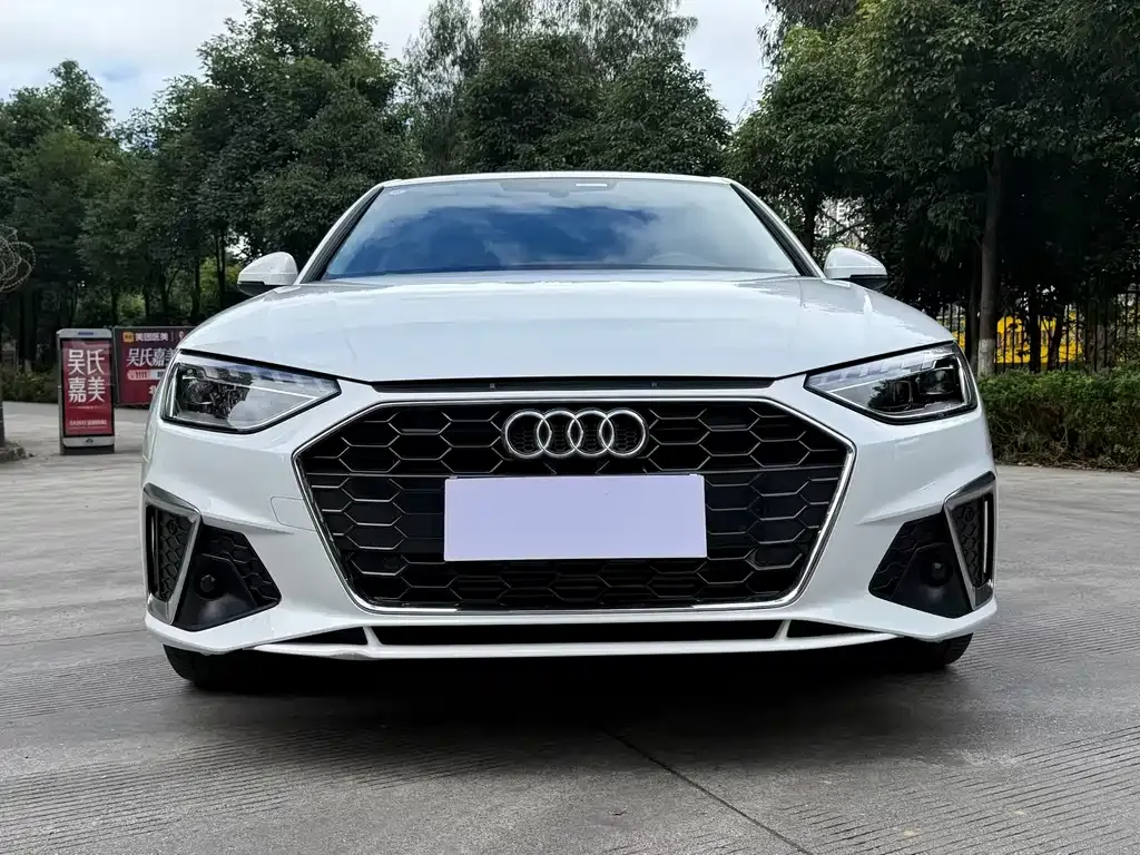 Audi A4L 2024 из CN, фото 1