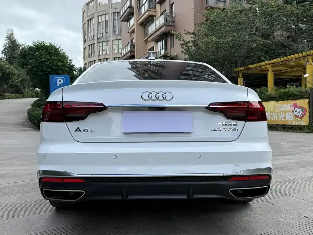 Audi A4L 2024 из CN, фото 6
