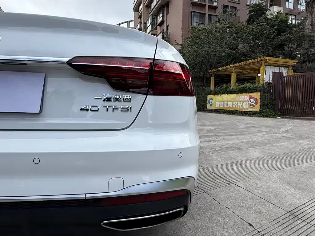Audi A4L 2024 из CN, фото 9