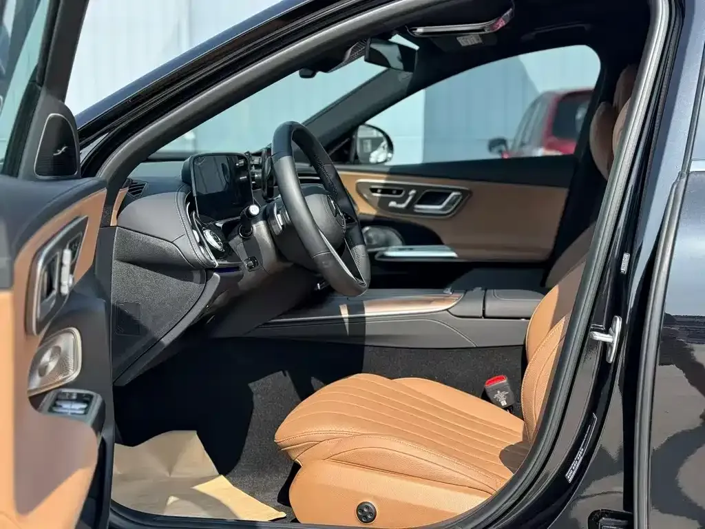 Mercedes-Benz E-Class 2024 из CN, фото 3