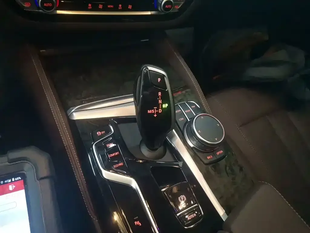 BMW 5 Series 2023 из CN, фото 6