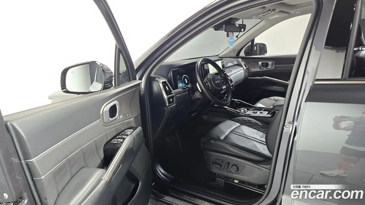 Kia Sorento — фото 10