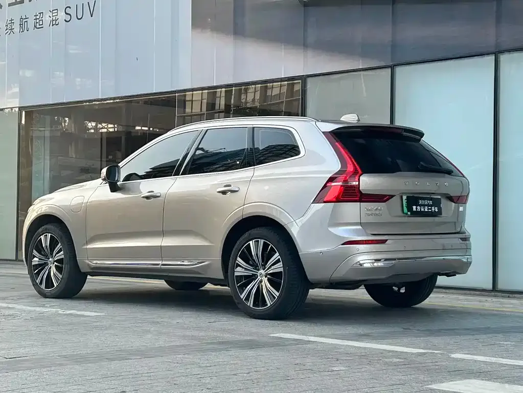 Volvo XC60 PHEV 2023 из CN, фото 10