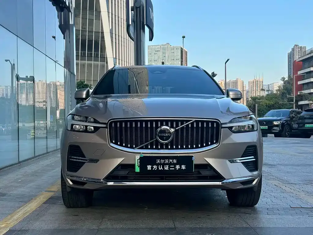 Volvo XC60 PHEV 2023 из CN, фото 2