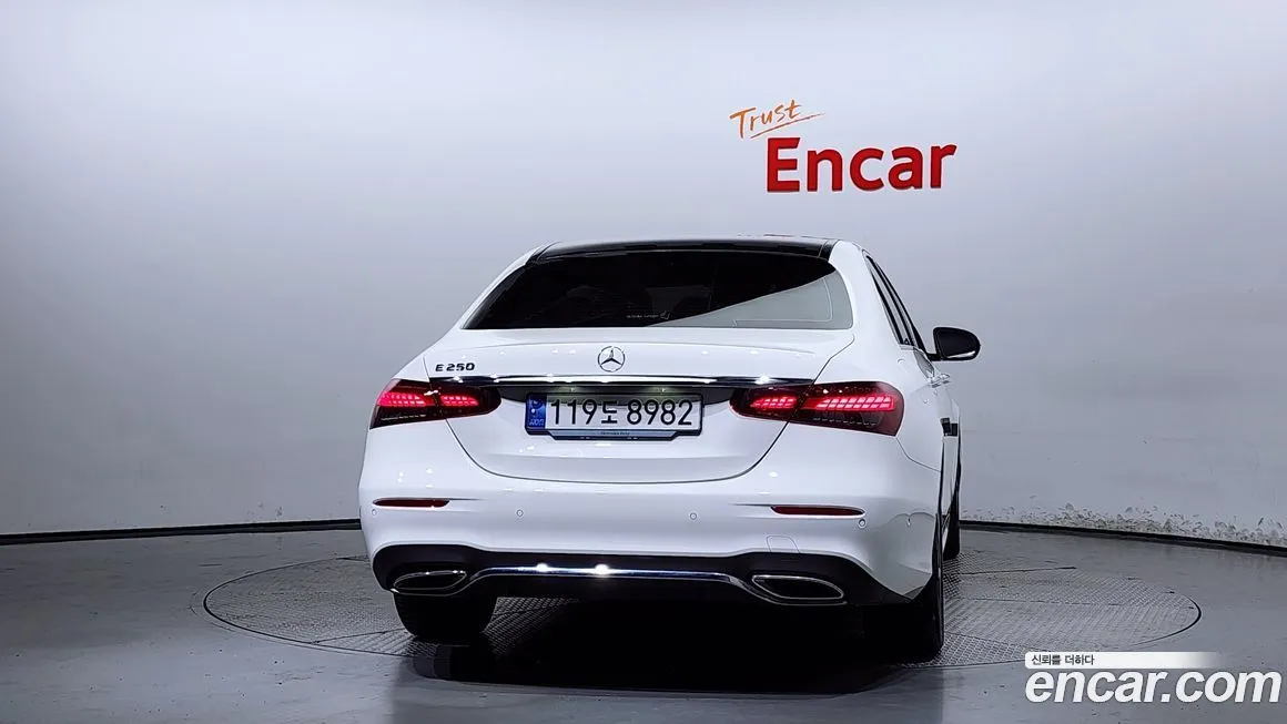 Mercedes-Benz E-Class 2023 из KR, фото 4