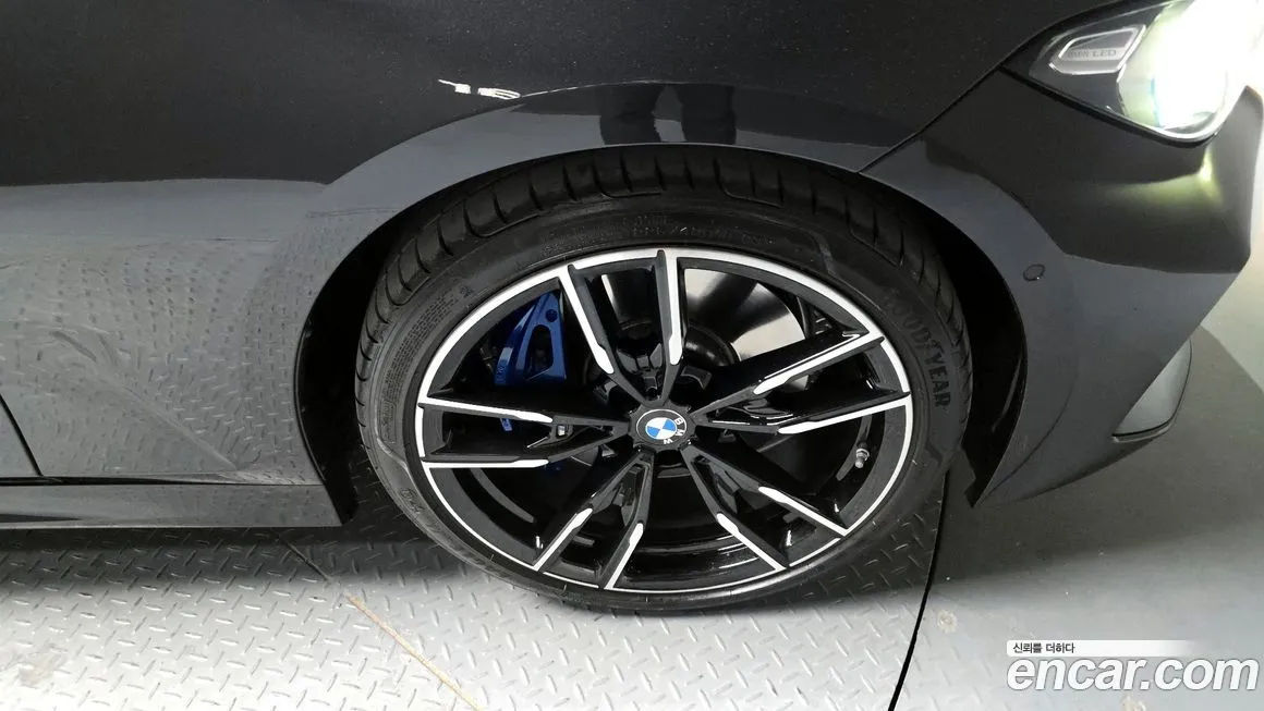 BMW 3-Series 2024 из KR, фото 5