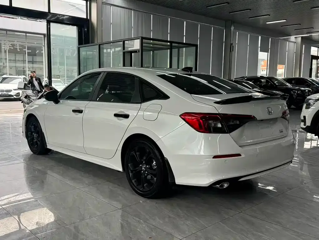 Honda Civic — фото 9
