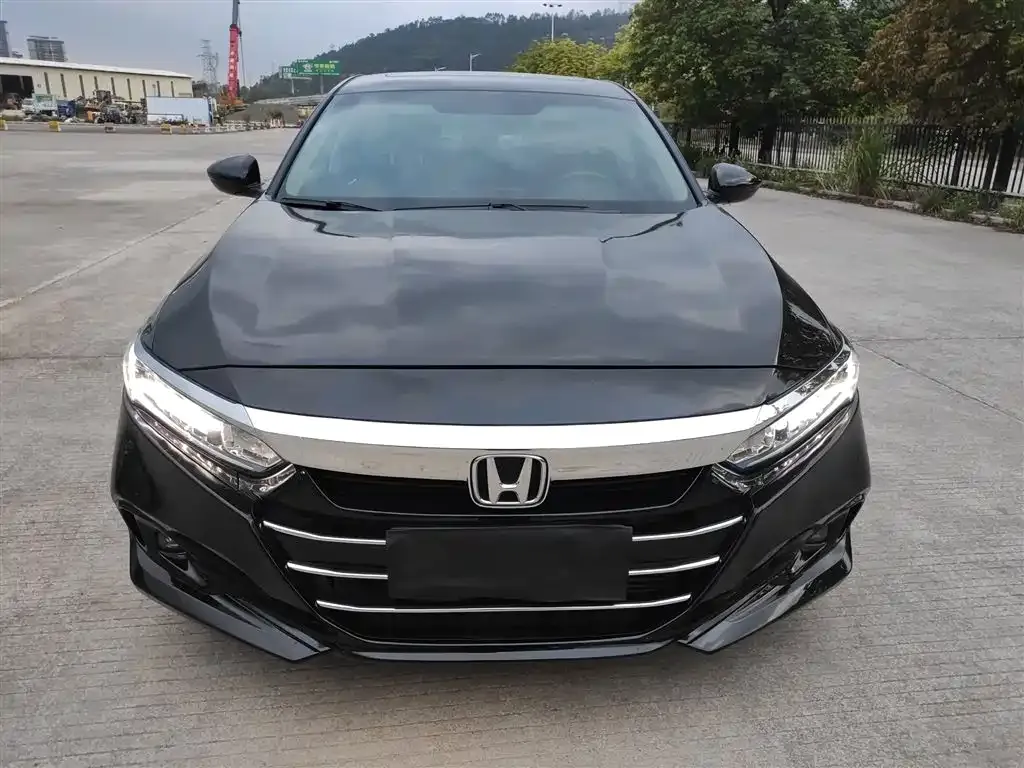 Honda Accord — фото 3