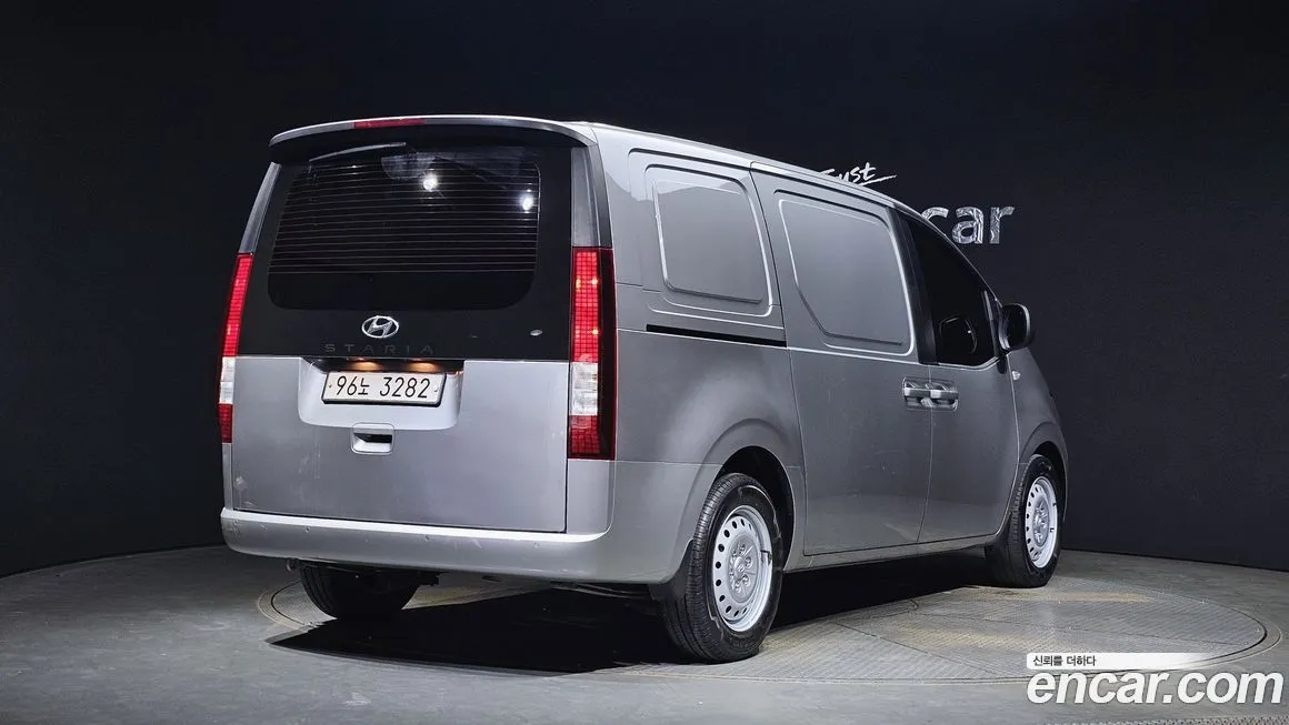 Hyundai Staria 2022 из KR, фото 2