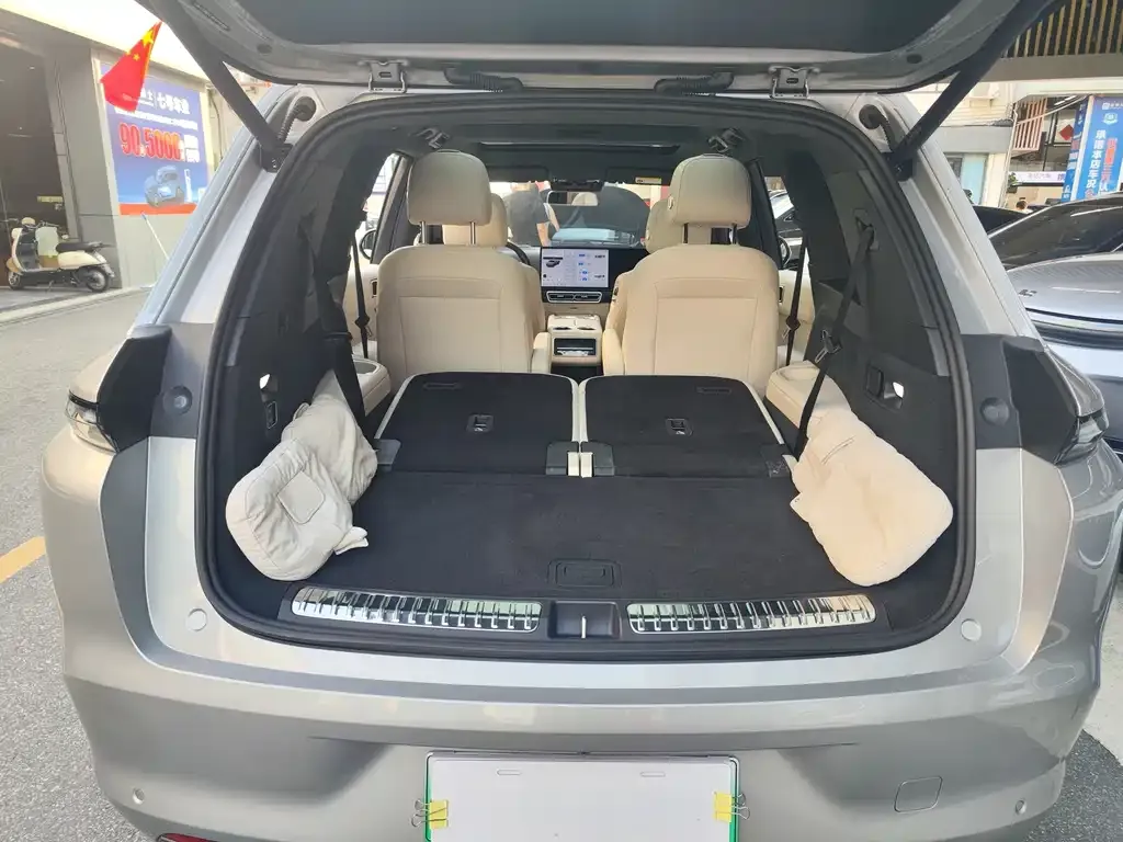 Li Auto L8 2023 из CN, фото 9