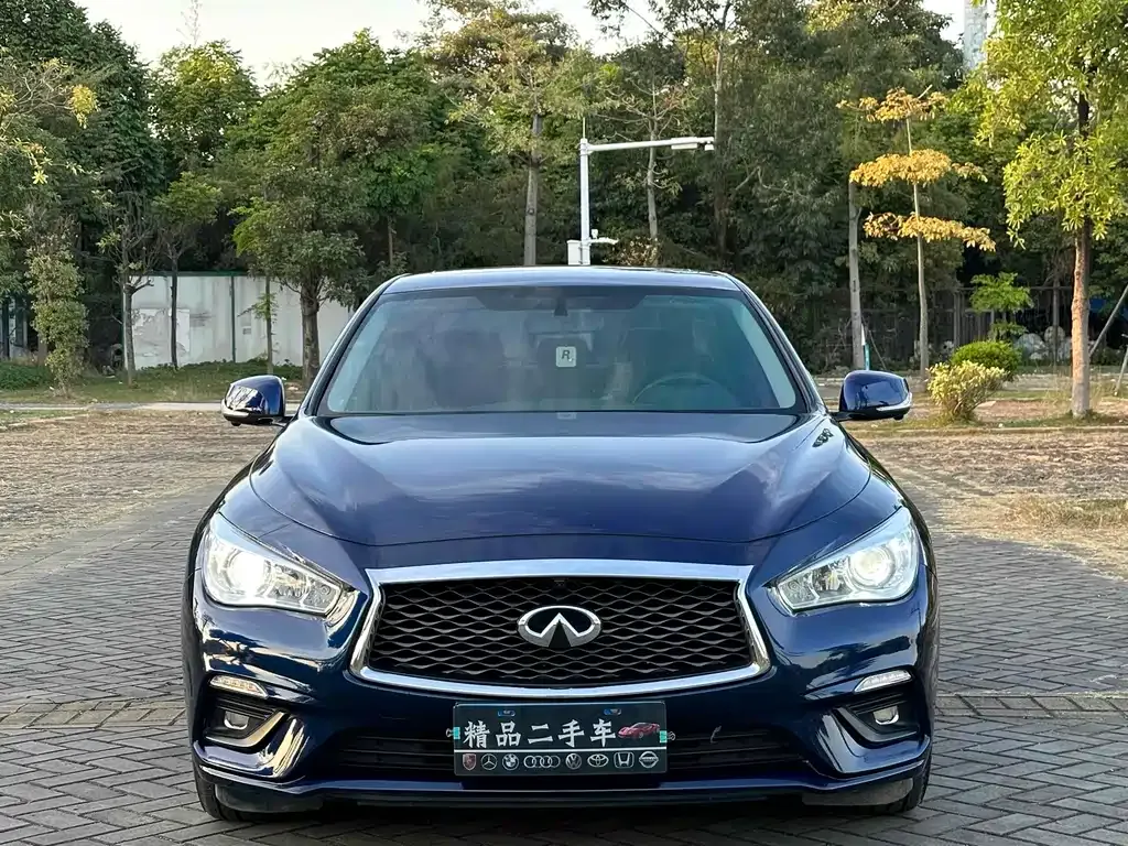 Infiniti Q50L 2021 из CN, фото 2