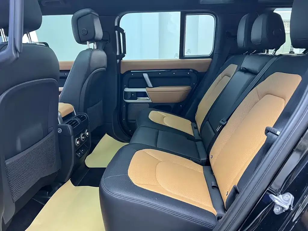 Land Rover Defender 2024 из CN, фото 9