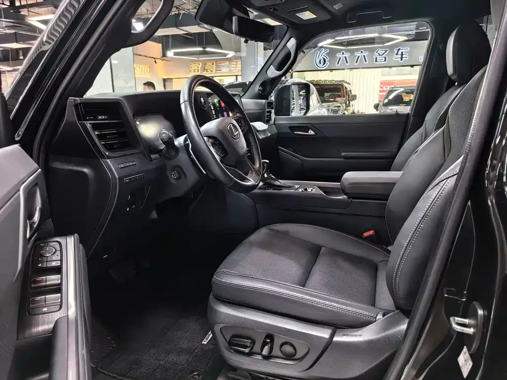 Lexus GX 2024 из CN, фото 9