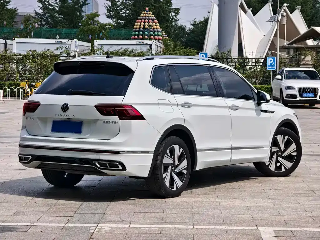 [object Object] Tiguan L 2023 из CN, фото 2