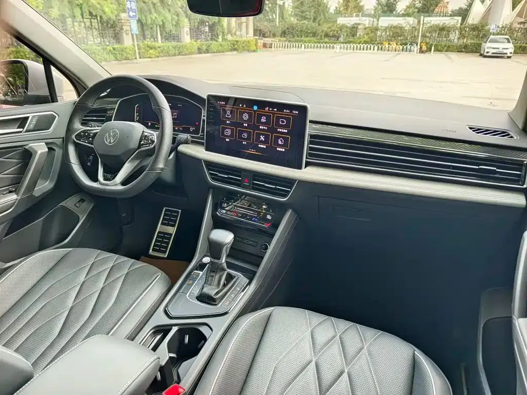 [object Object] Tiguan L 2023 из CN, фото 6