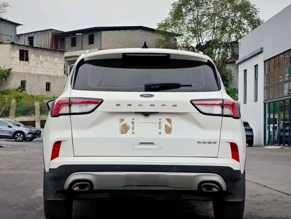 Ford Escape 2024 из CN, фото 4