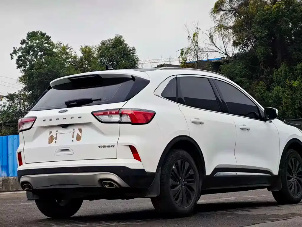 Ford Escape 2024 из CN, фото 6