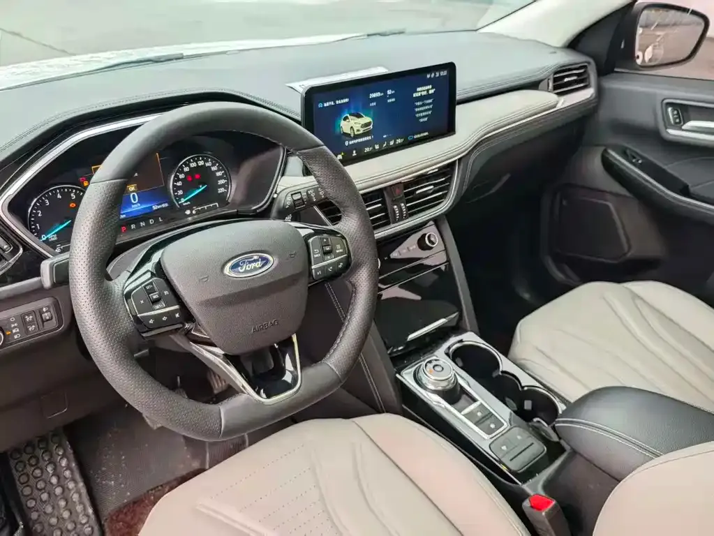 Ford Escape 2024 из CN, фото 7