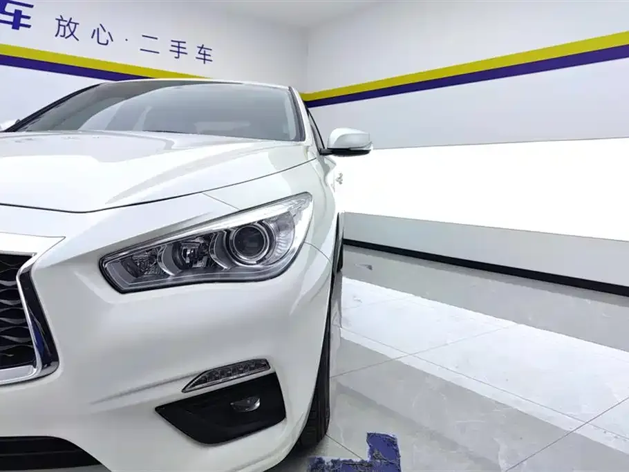 Infiniti Q50L 2023 из CN, фото 5