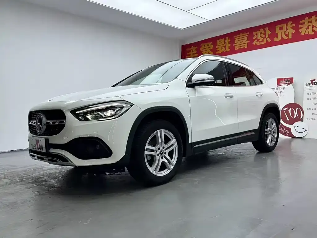 Mercedes-Benz GLA 2023 из CN, фото 1