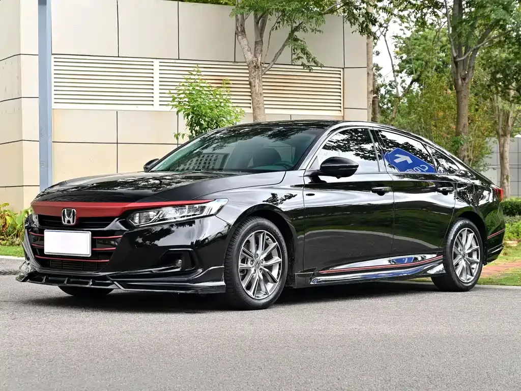 Honda Accord — фото 1