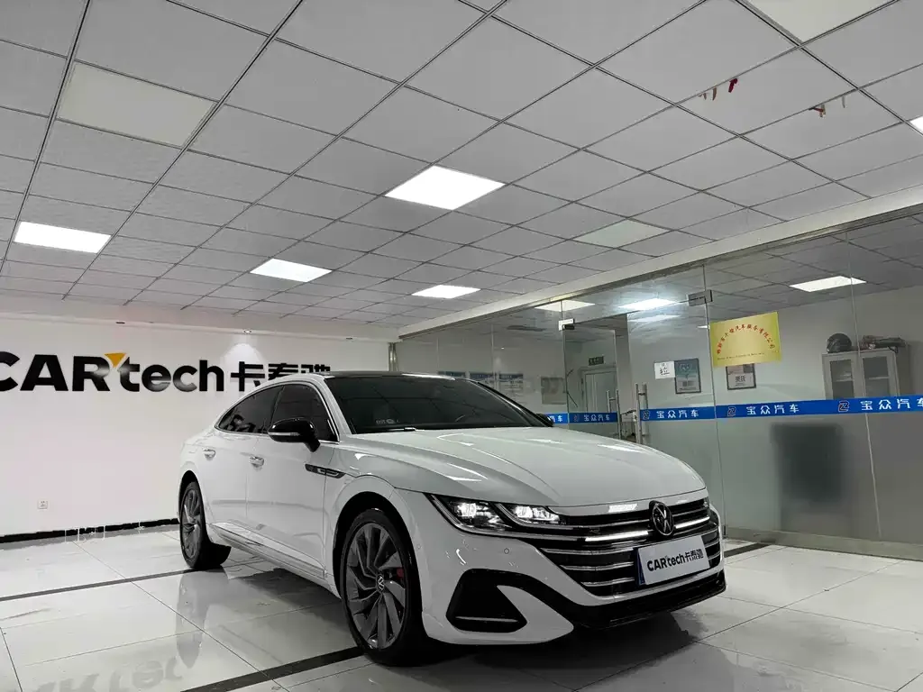 Volkswagen CC 2024 из CN, фото 3