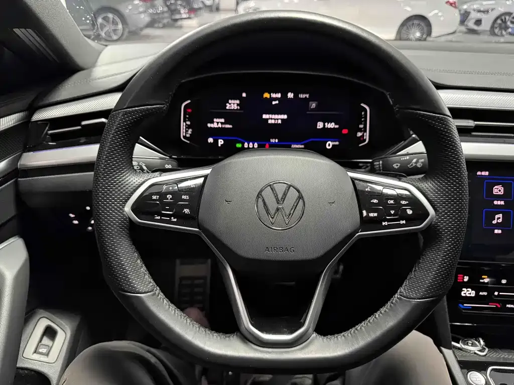Volkswagen CC 2024 из CN, фото 8