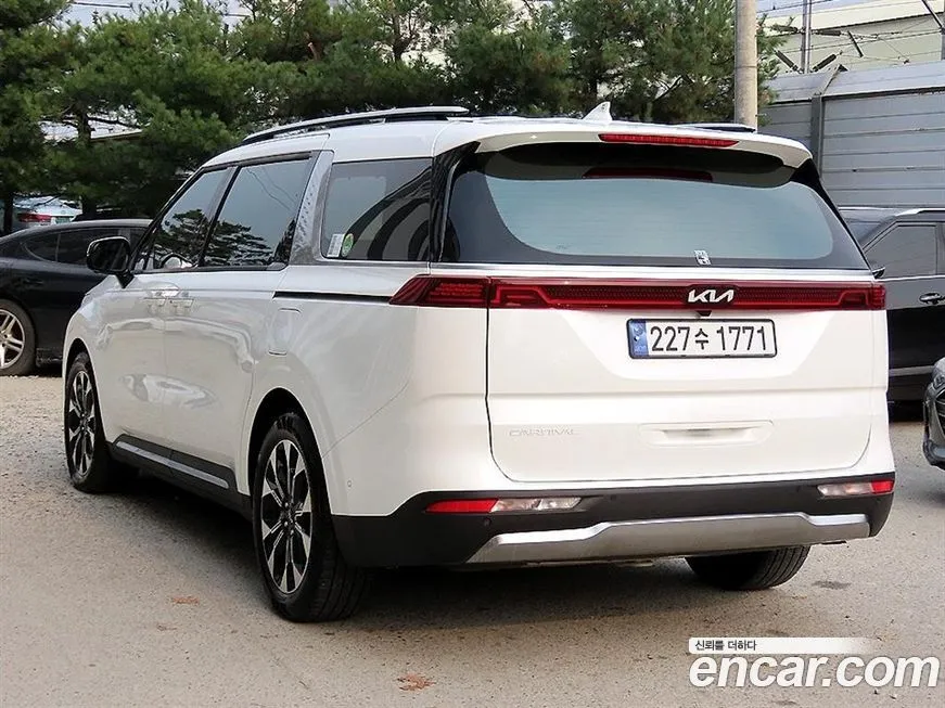 Kia Carnival 2023 из KR, фото 3