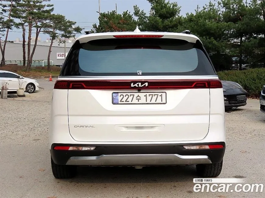 Kia Carnival 2023 из KR, фото 4