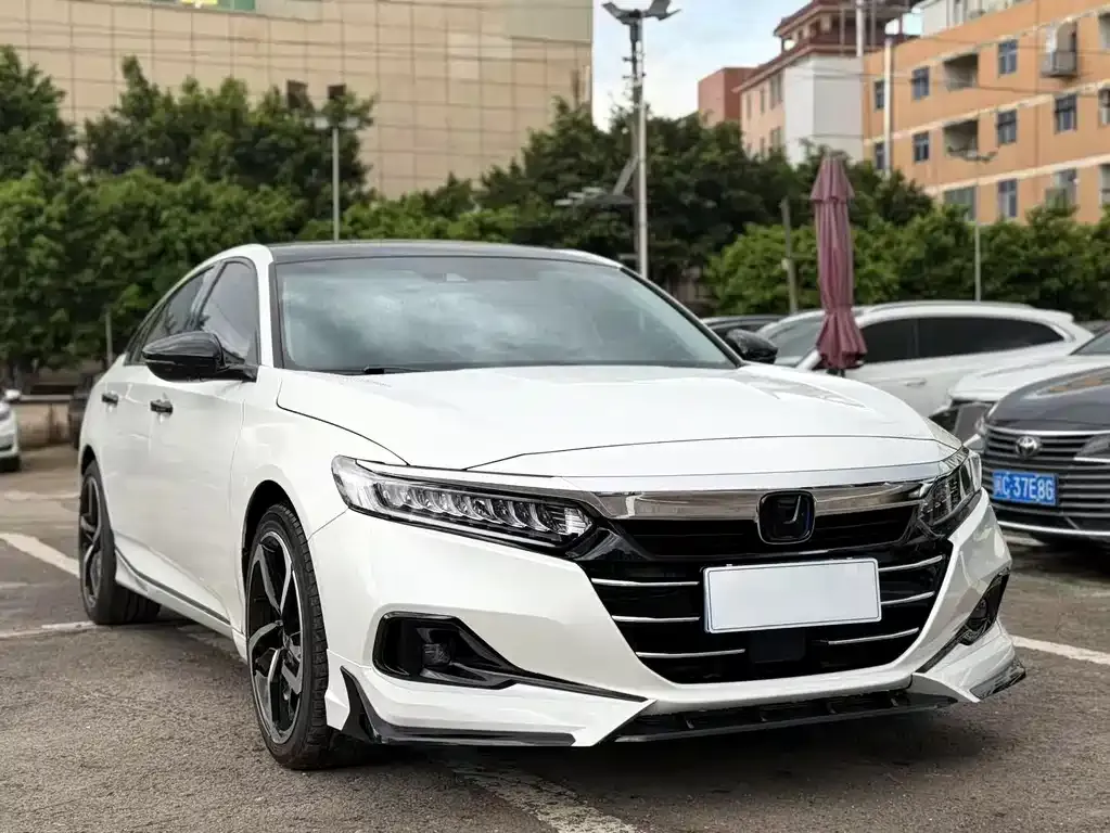 Honda Accord 2023 из CN, фото 2