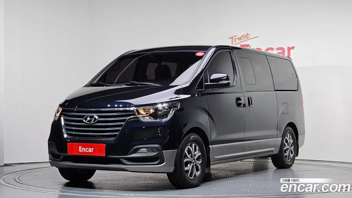 Hyundai Starex