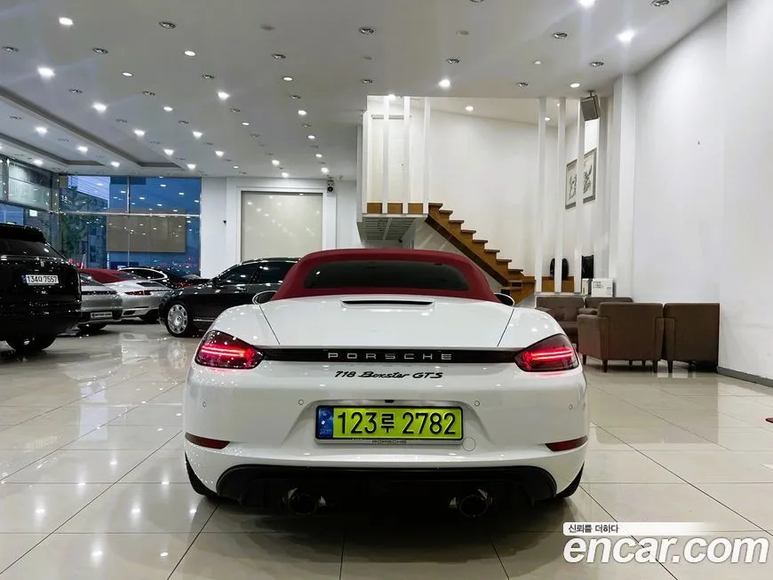 Porsche 718 2024 из KR, фото 4