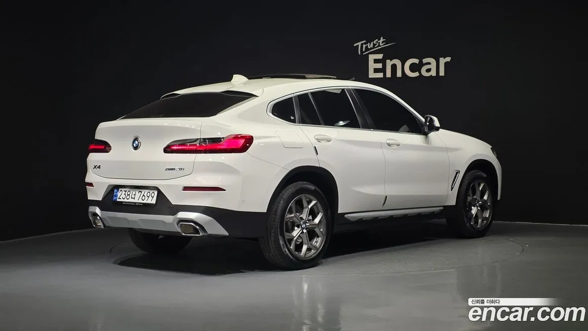 BMW X4 2023 из KR, фото 2