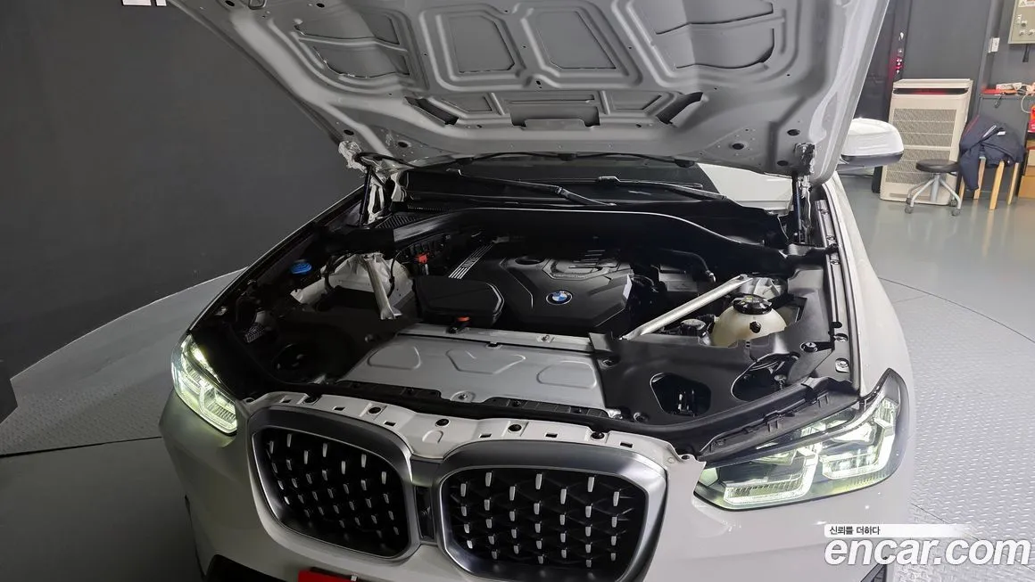 BMW X4 2023 из KR, фото 6