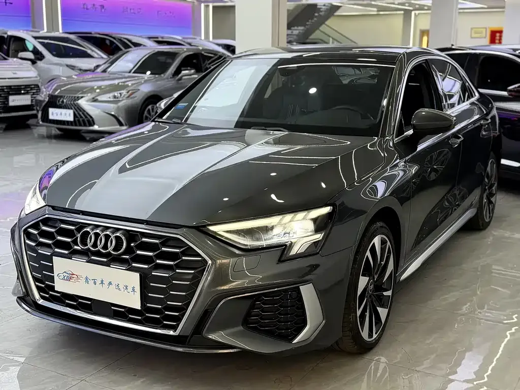 Audi A3 2024 из CN, фото 1