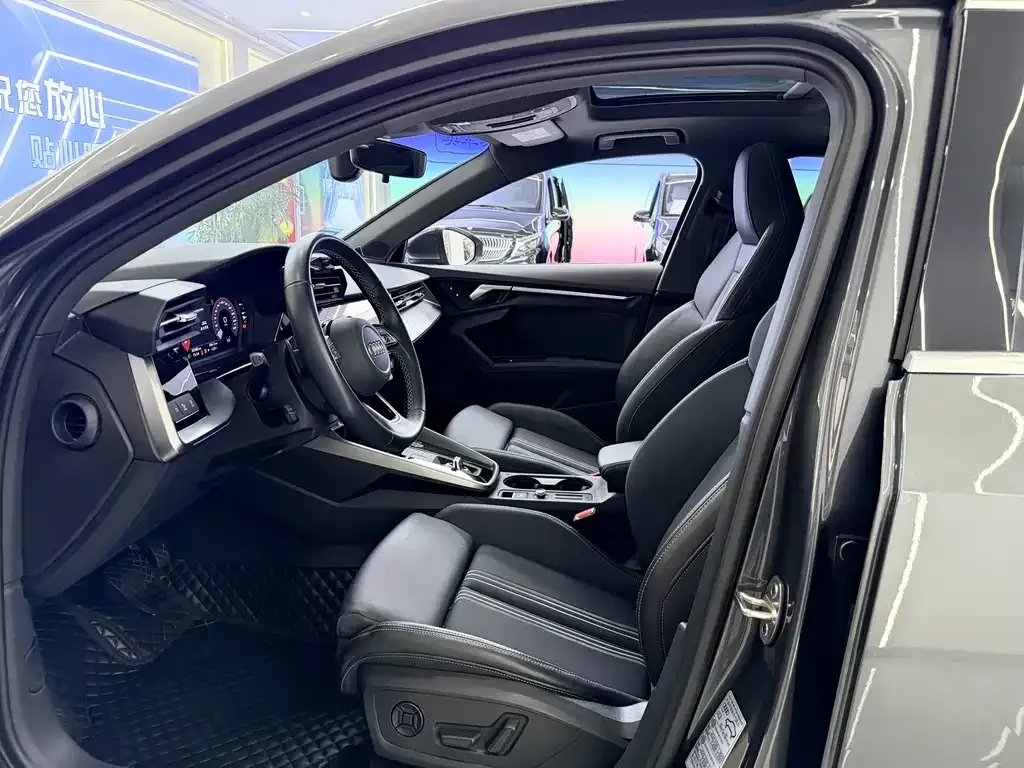 Audi A3 2024 из CN, фото 4