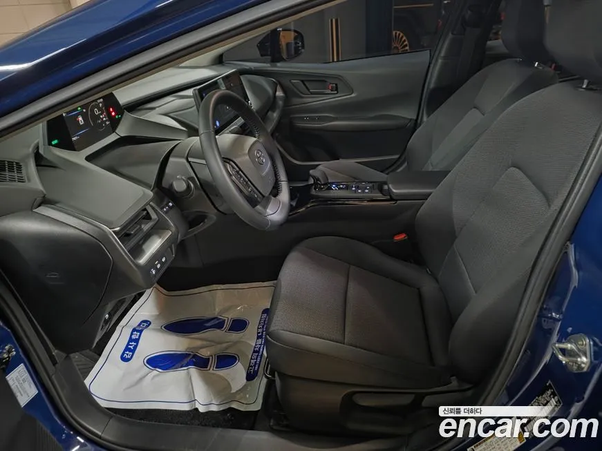 Toyota Prius 2024 из KR, фото 7