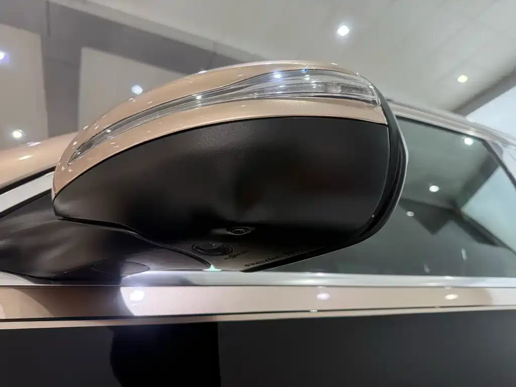 Mercedes-Benz GLS 2023 из CN, фото 5