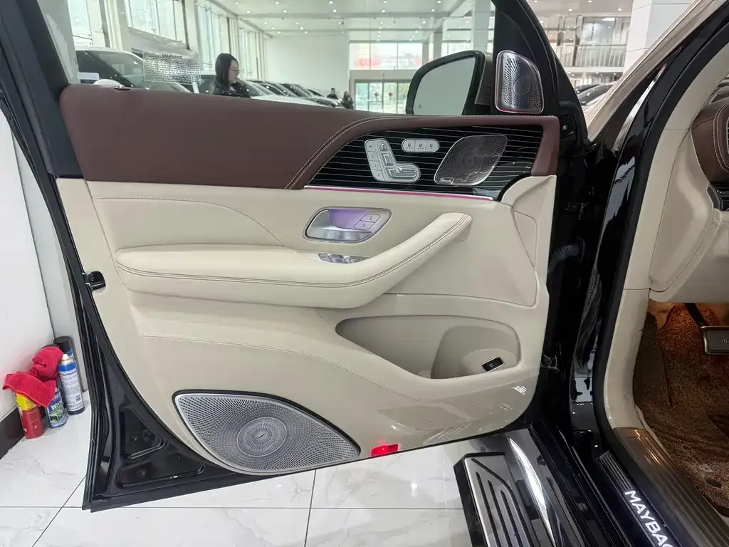 Mercedes-Benz GLS 2023 из CN, фото 6
