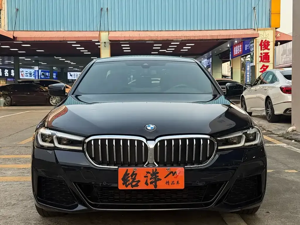 BMW 5 Series — фото 2