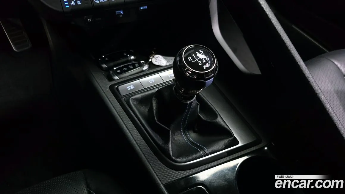 Hyundai AVANTE — фото 9