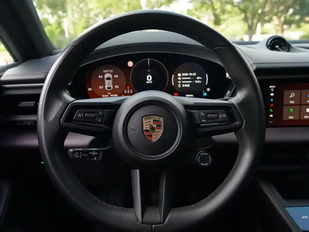 Porsche Macan EV — фото 10