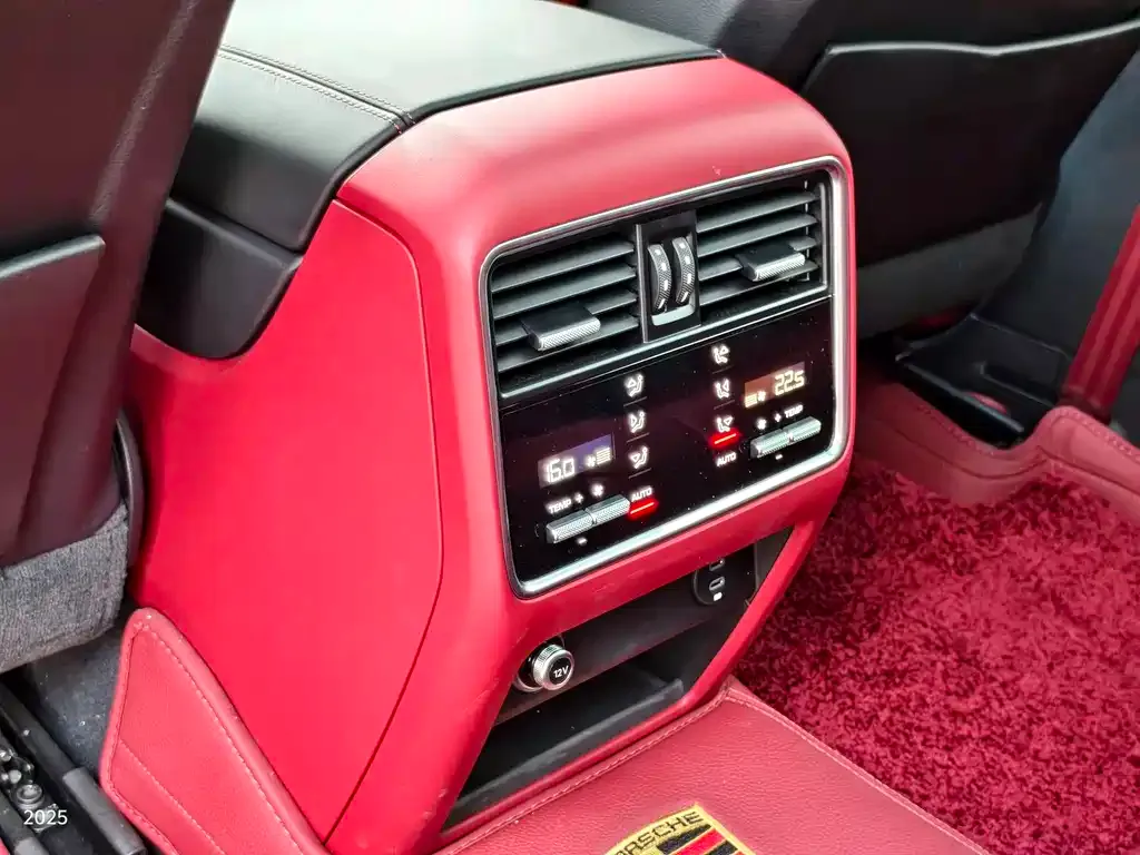 Porsche Cayenne Hybrid 2023 из CN, фото 6