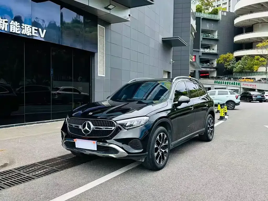Mercedes-Benz GLC 2023 из CN, фото 1