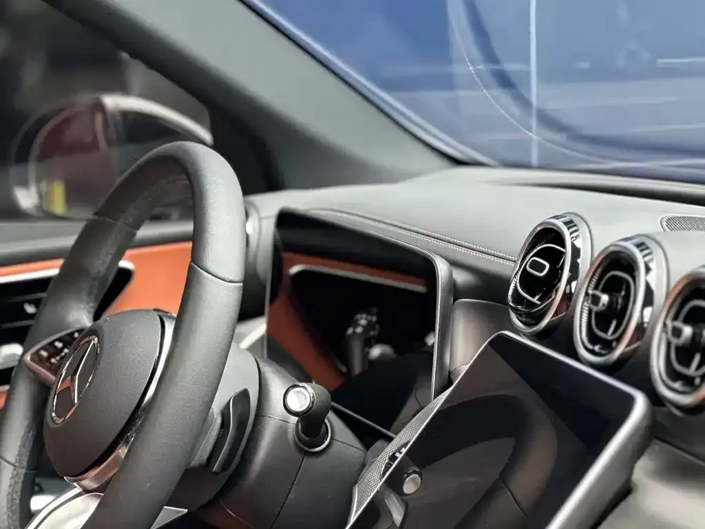 Mercedes-Benz GLC 2023 из CN, фото 4
