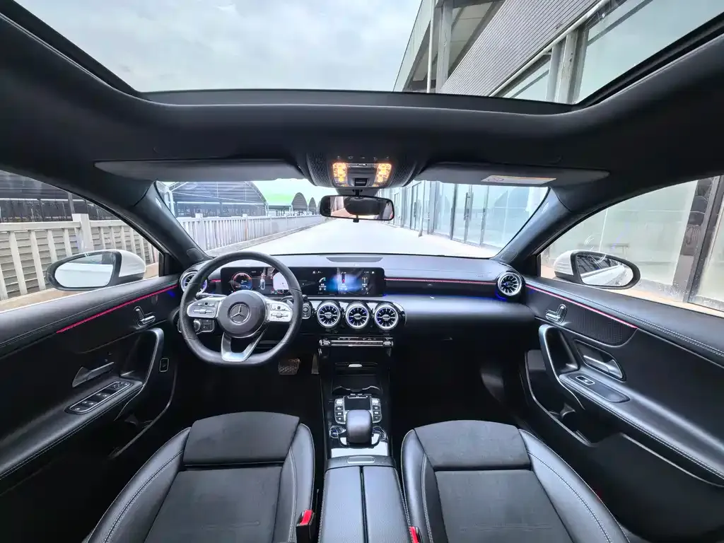 Mercedes-Benz A-Class 2023 из CN, фото 10