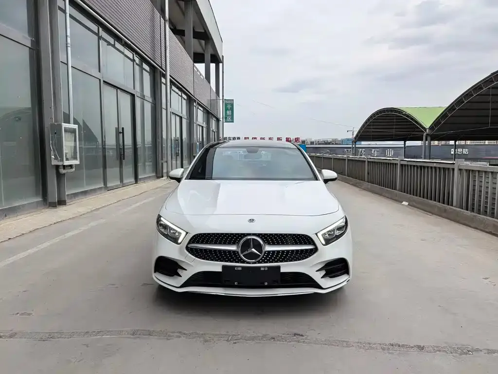 Mercedes-Benz A-Class 2023 из CN, фото 2