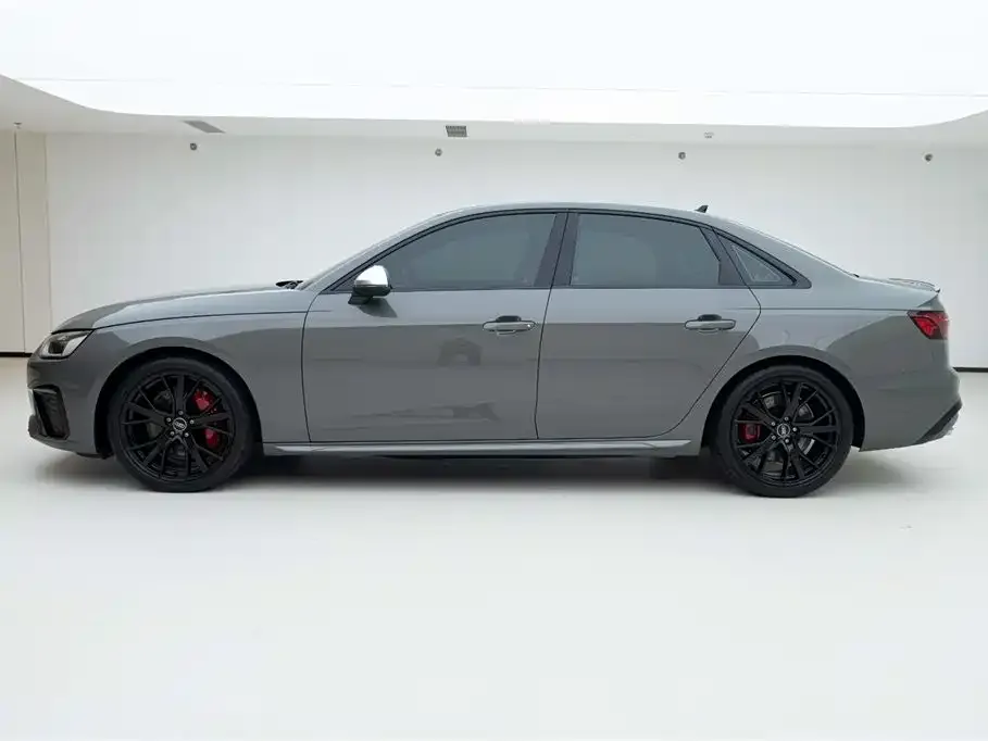 Audi S4 2024 из CN, фото 3