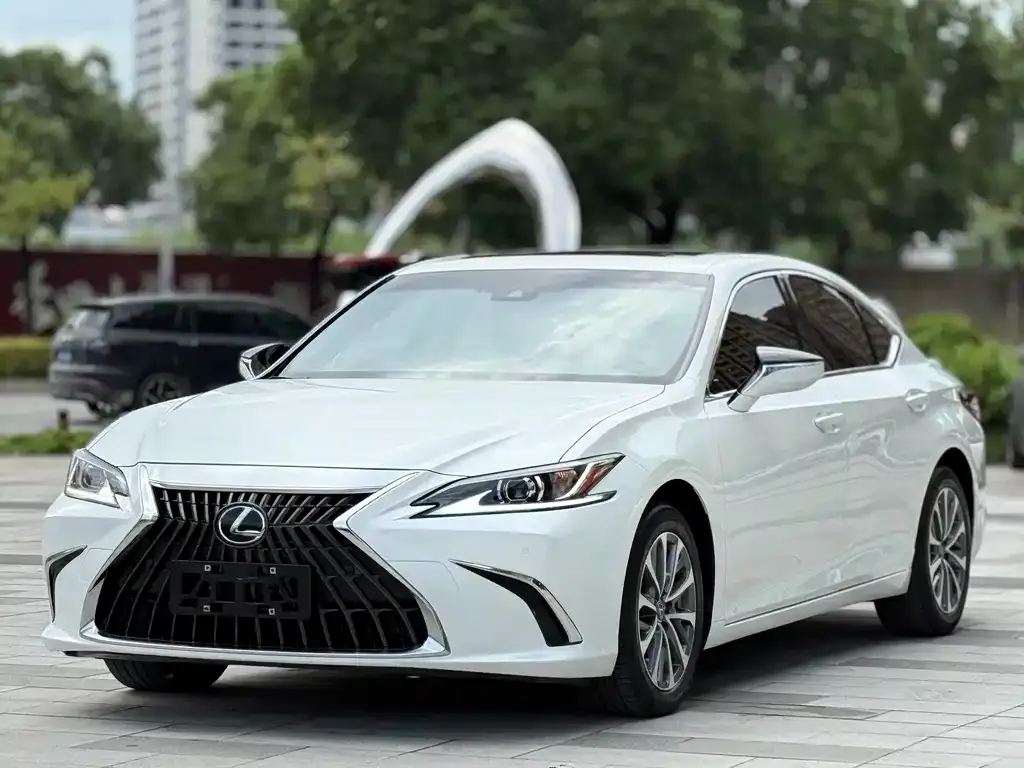 Lexus ES 2024 из CN, фото 1