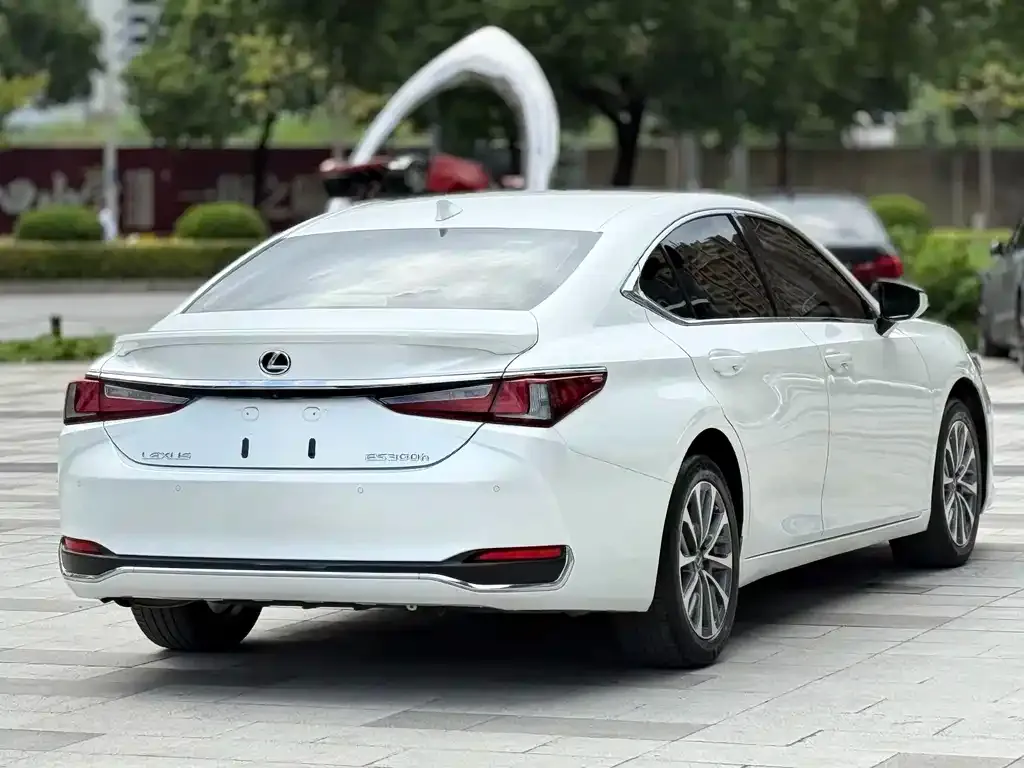 Lexus ES 2024 из CN, фото 3